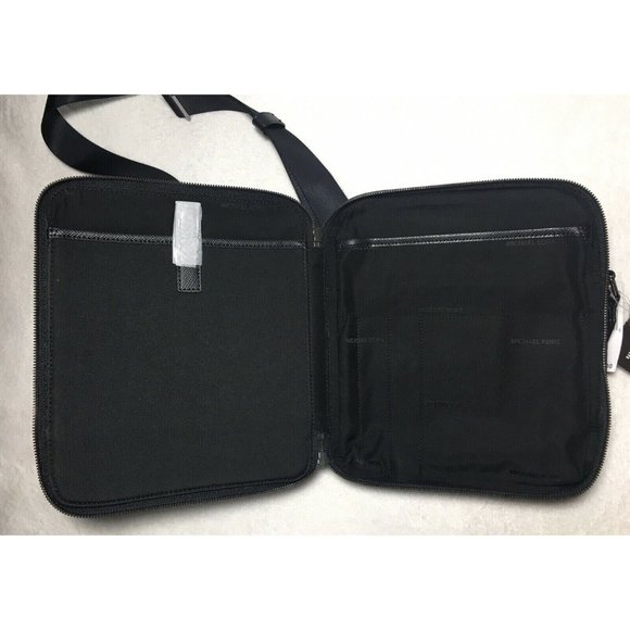 Michael Kors 'Harrison' croc-embossed black leather flight bag - Picture 4 of 5